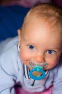 do pacifiers affect babies teeth